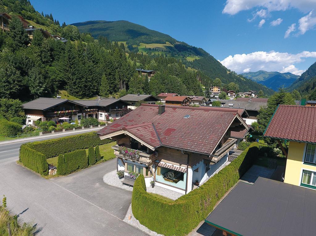 Landhaus Schattbergblick Hotel Viehhofen Exterior photo